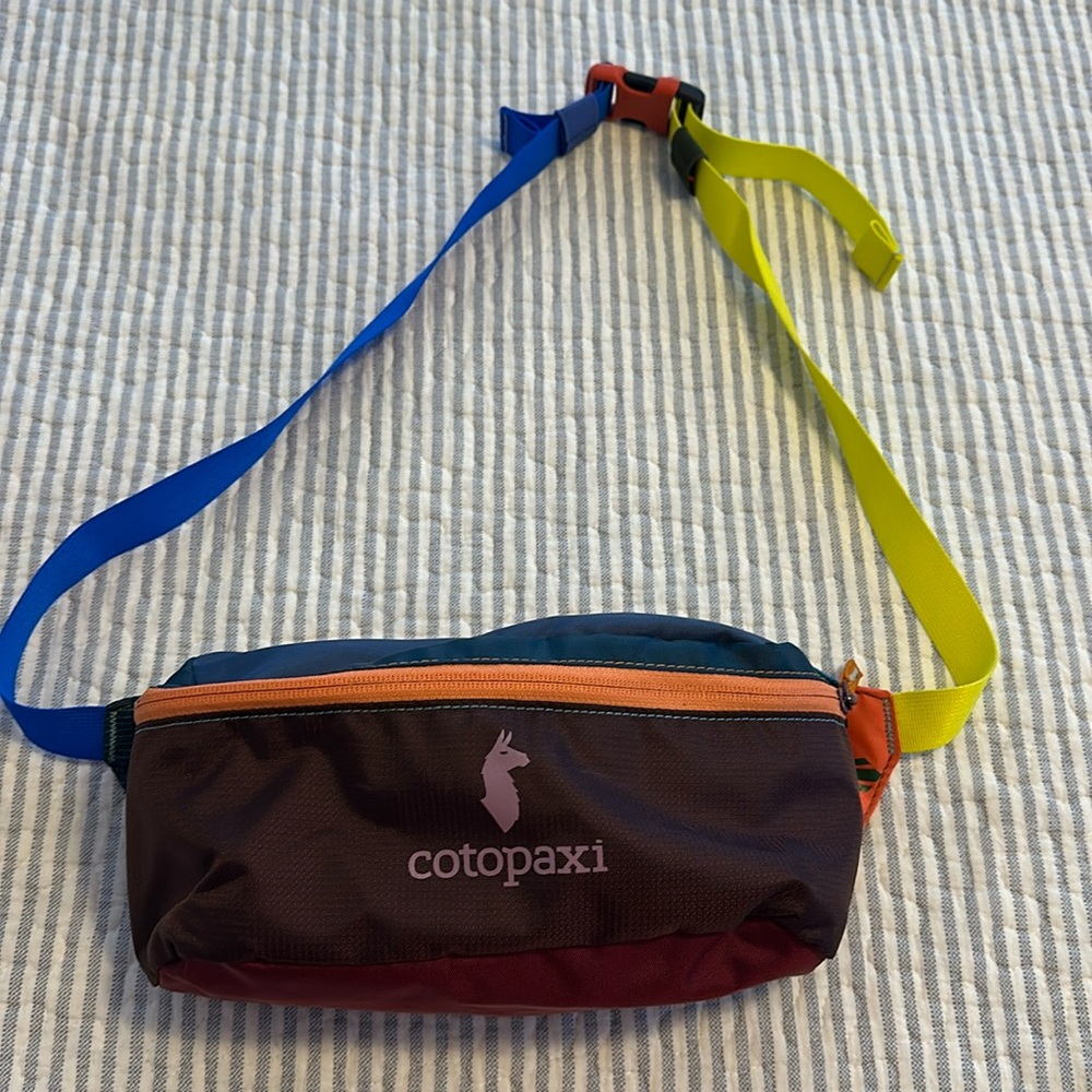 Cotopaxi crossbody/fanny pack